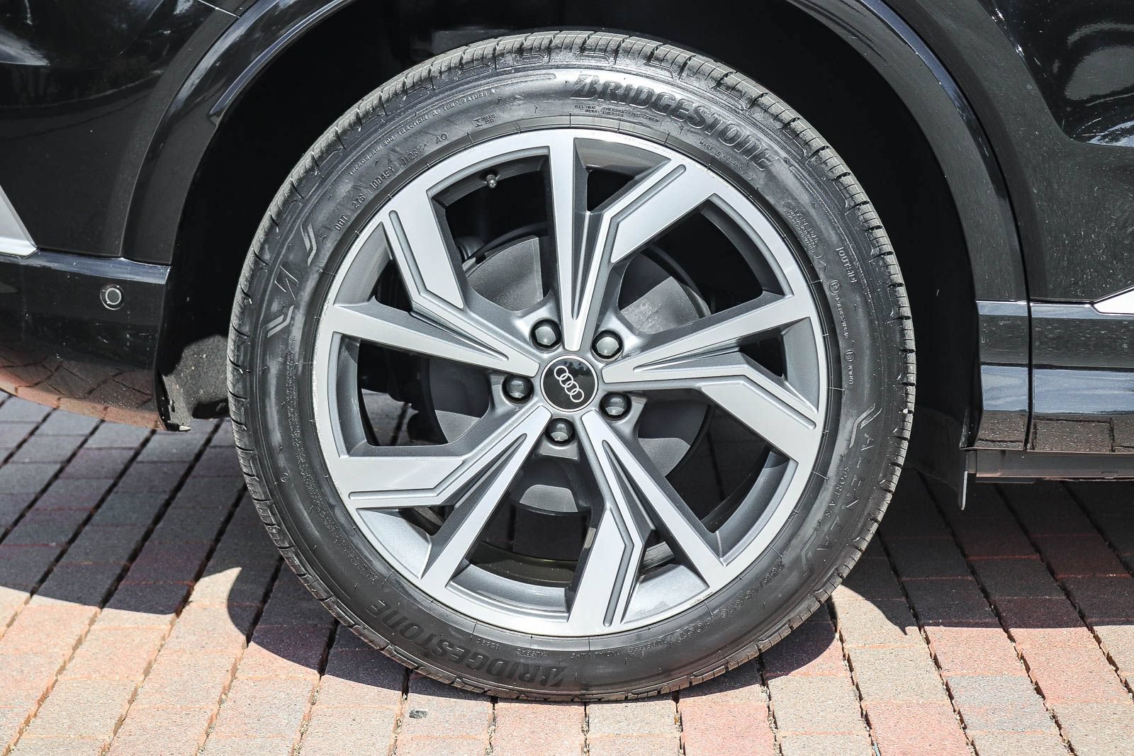 Certified 2023 Audi Q4 e-tron Premium Plus w/ Premium Plus AWD/4WD image 9