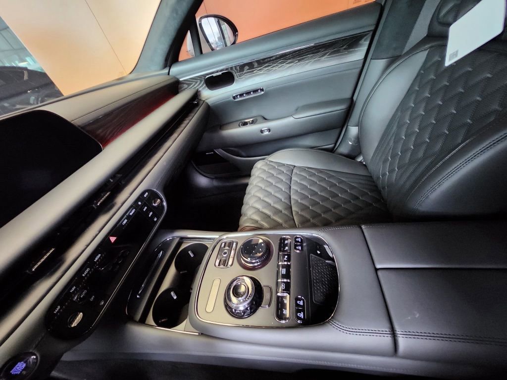 New 2026 Genesis G90 3.5T Prestige image 19