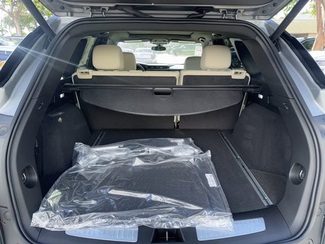 New 2025 Cadillac XT5 Sportv image 18