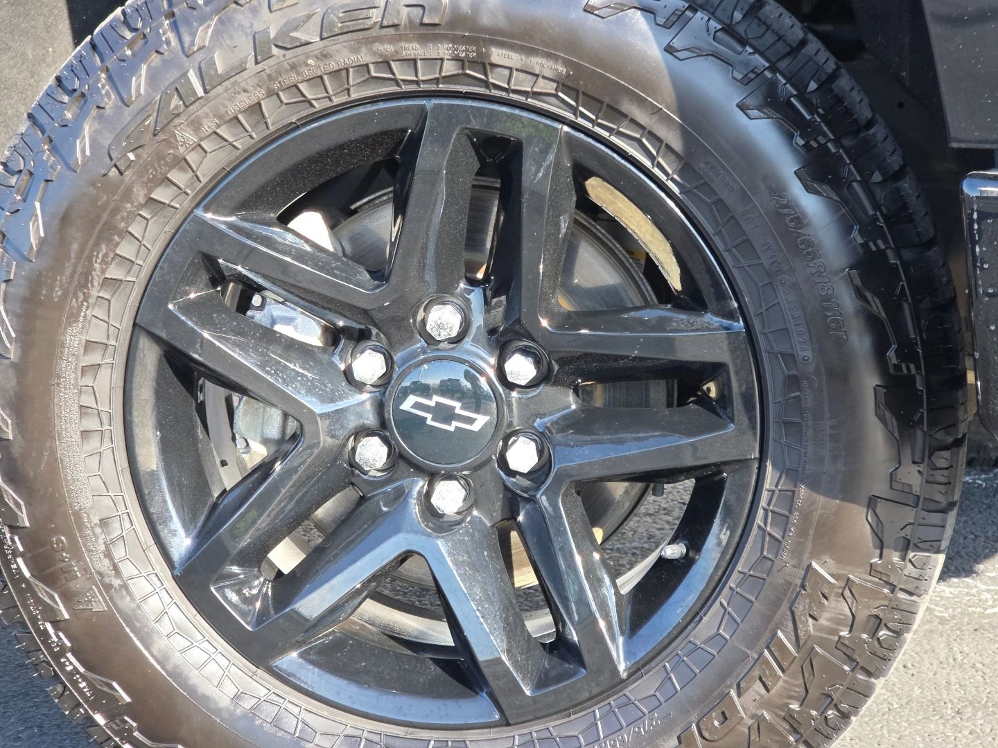 Used 2023 Chevrolet Silverado 1500 LT Trail Boss w/ LT Trail Boss Premium Package image 12