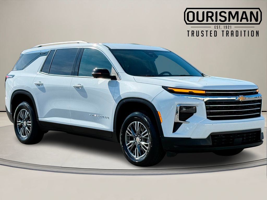 Used 2024 Chevrolet Traverse LT