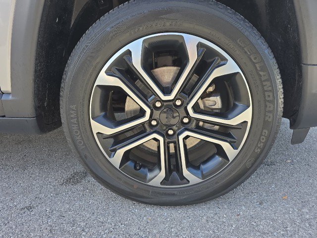 Used 2022 Jeep Compass Limited AWD/4WD image 16