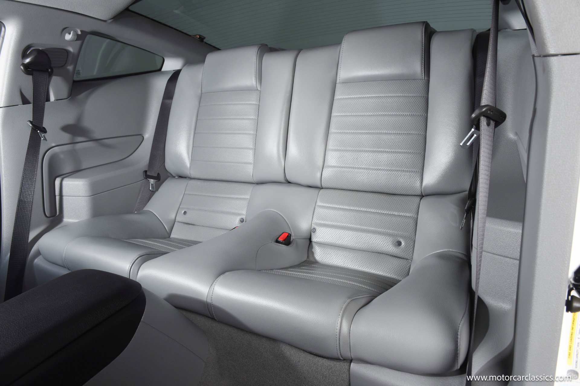 Used 2007 Ford Mustang GT RWD image 38