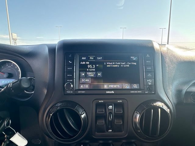 Used 2017 Jeep Wrangler Unlimited Sahara AWD/4WD image 20