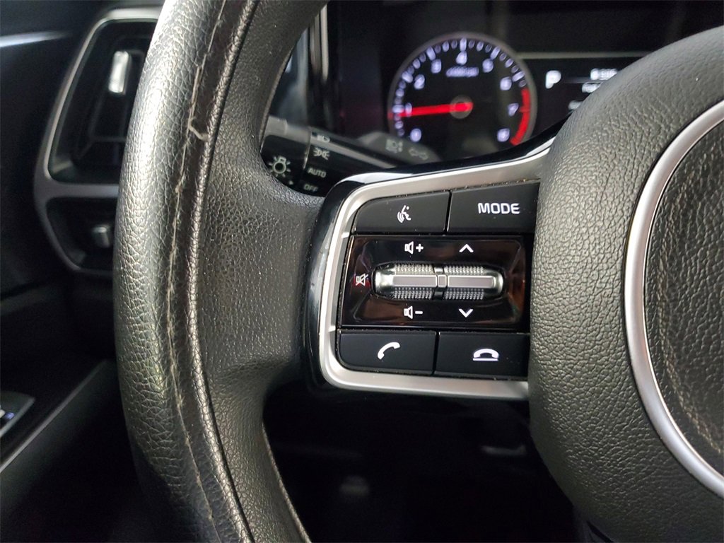 Used 2022 Kia Sorento LX image 20