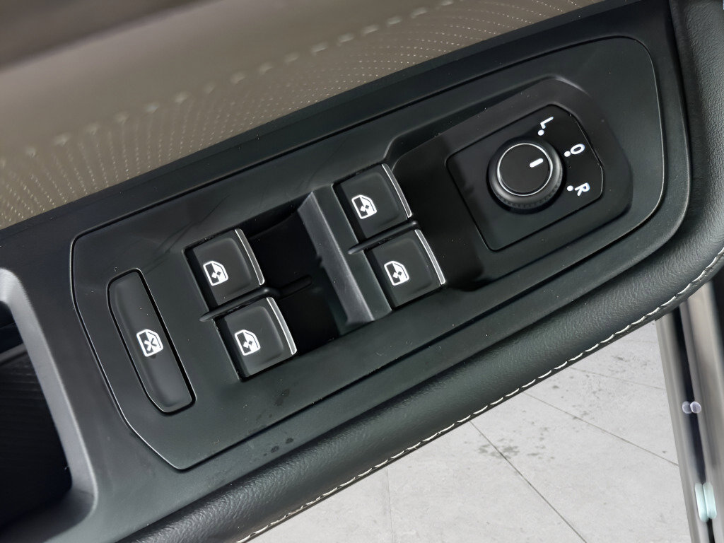 New 2026 Volkswagen Atlas SEL image 21