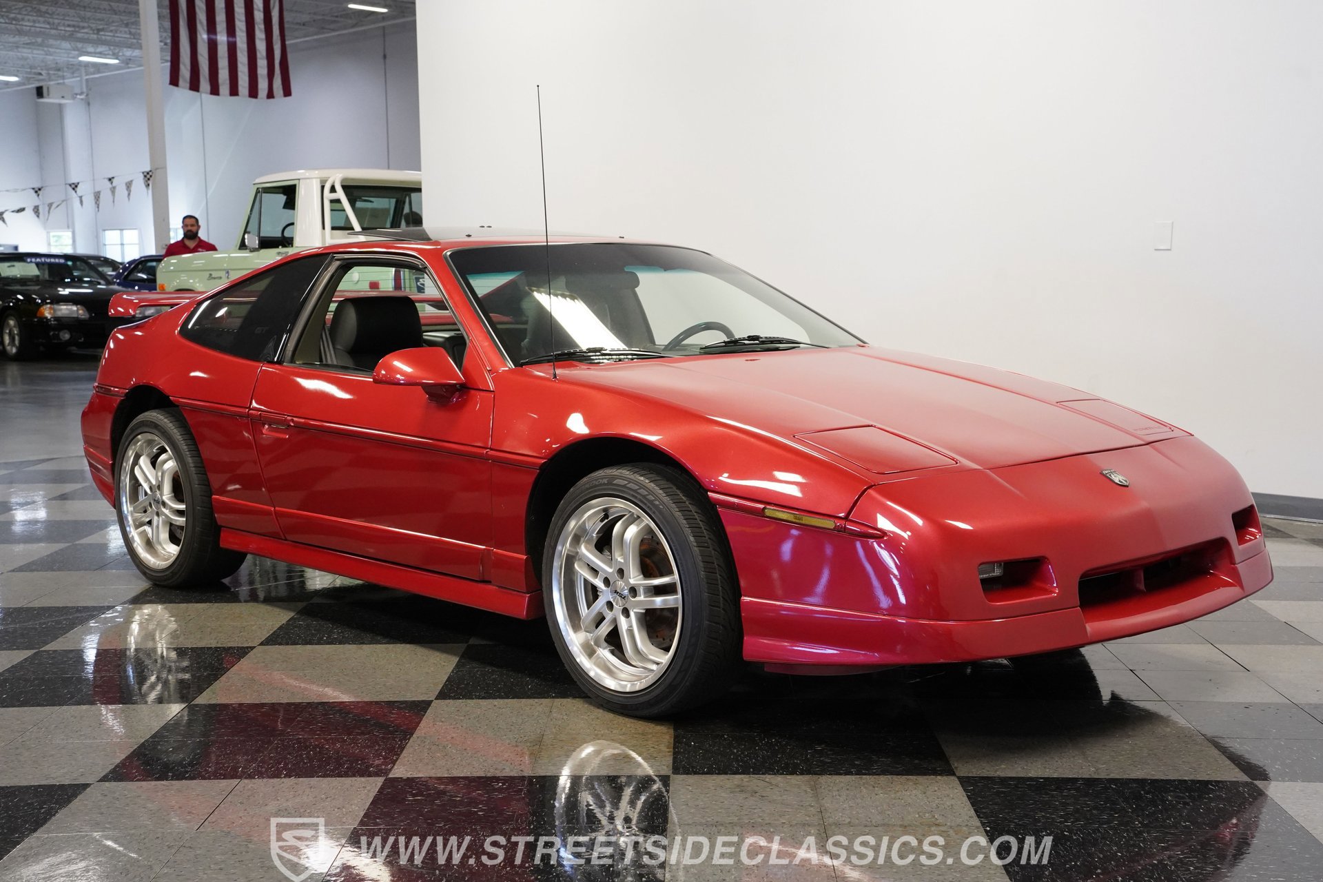 Used 1987 Pontiac Fiero GT RWD image 17