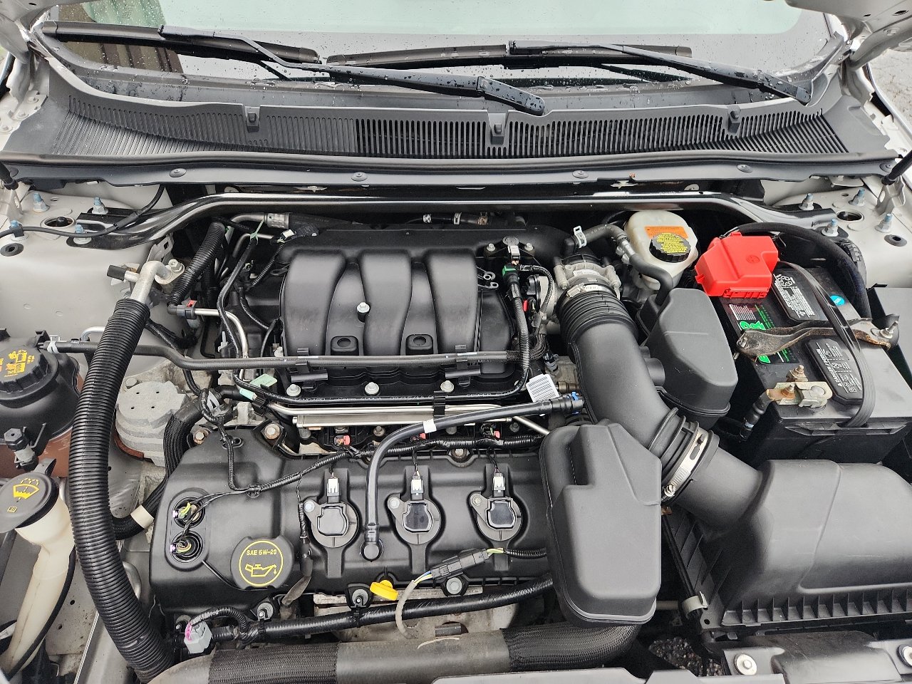 Used 2019 Ford Taurus Limited image 13
