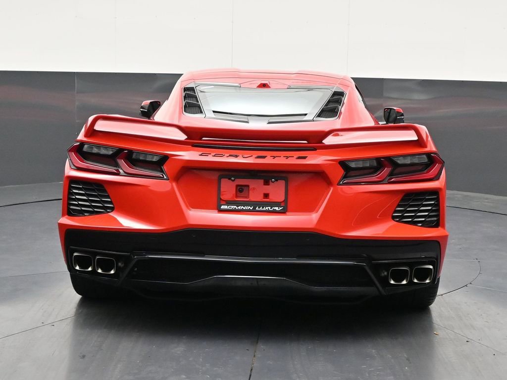 Used 2021 Chevrolet Corvette Stingray Premium Cpe w/ Z51 Performance Package RWD image 4