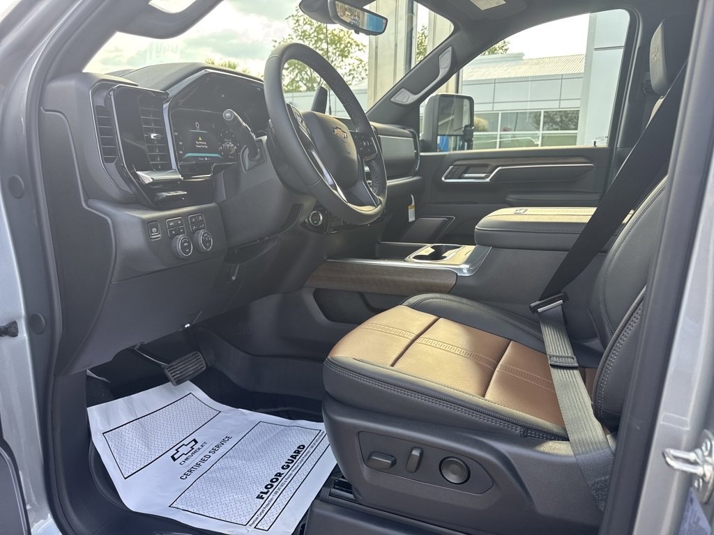 New 2026 Chevrolet Silverado 3500 High Country w/ High Country Premium Package image 5