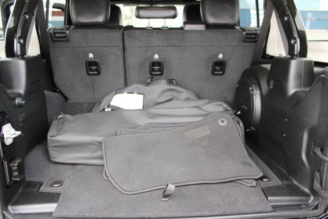 Used 2023 Jeep Wrangler Unlimited Sahara image 48