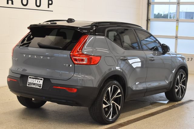 Used 2021 Volvo XC40 T5 R-Design w/ Advanced Package AWD/4WD image 4