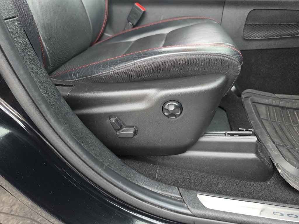 Used 2024 Dodge Durango R/T AWD/4WD image 32