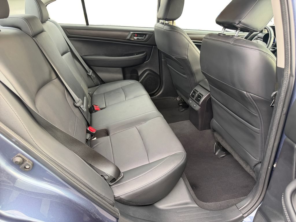 Used 2016 Subaru Legacy 3.6R Limited AWD/4WD image 7