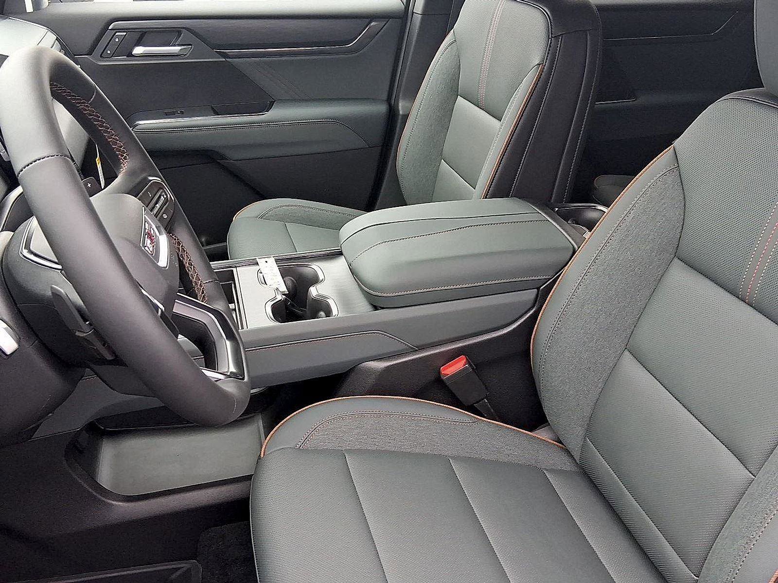 New 2026 GMC Acadia AT4 w/ LPO, Floor Liner Package image 12