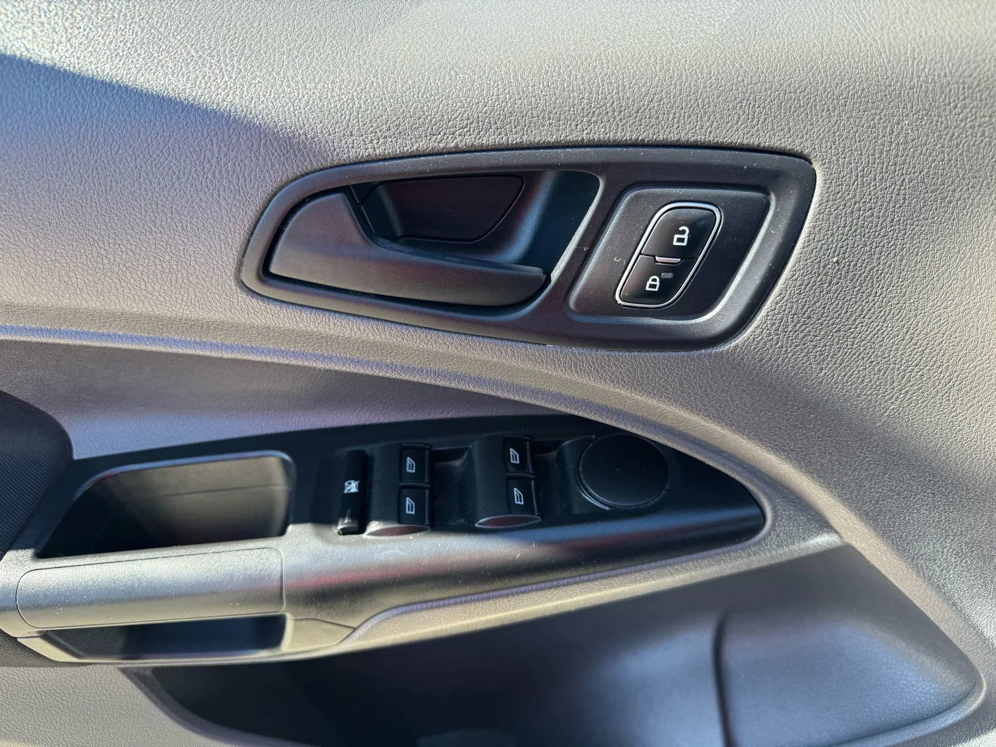 Used 2020 Ford Transit Connect XL image 22