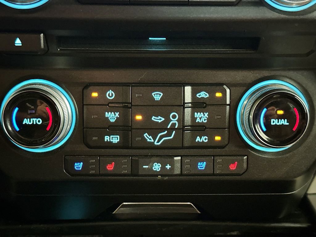 Used 2018 Ford F450 Platinum w/ Platinum Ultimate Package AWD/4WD image 19