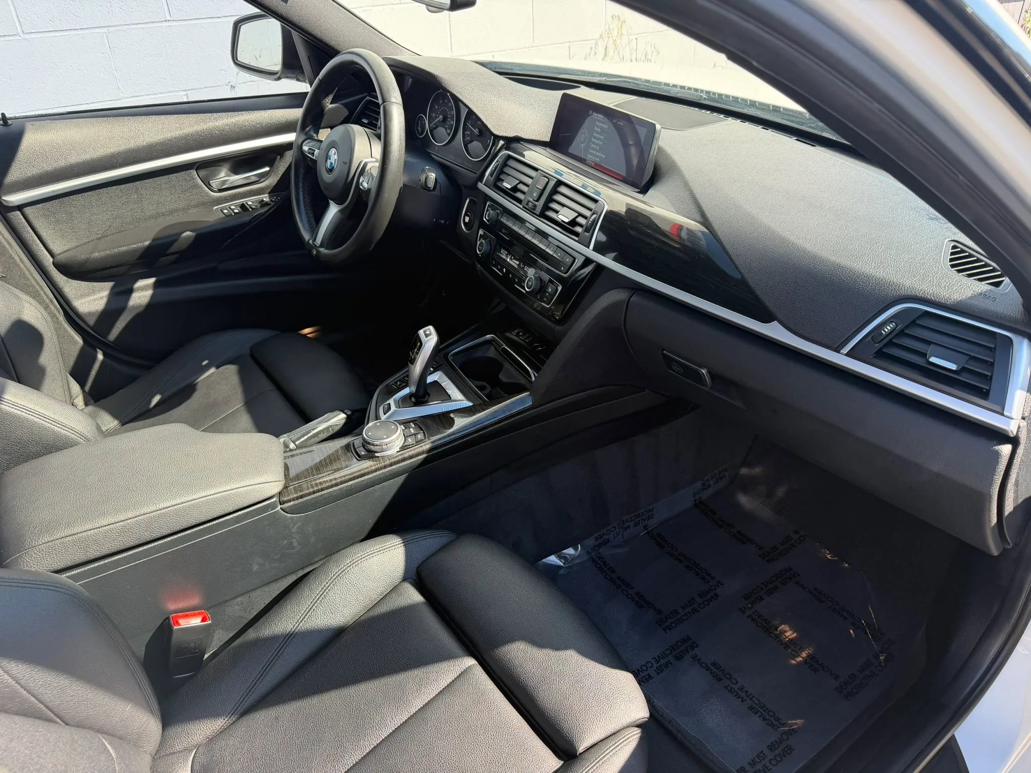 Used 2016 BMW 330e 330e Sedan 4D image 15