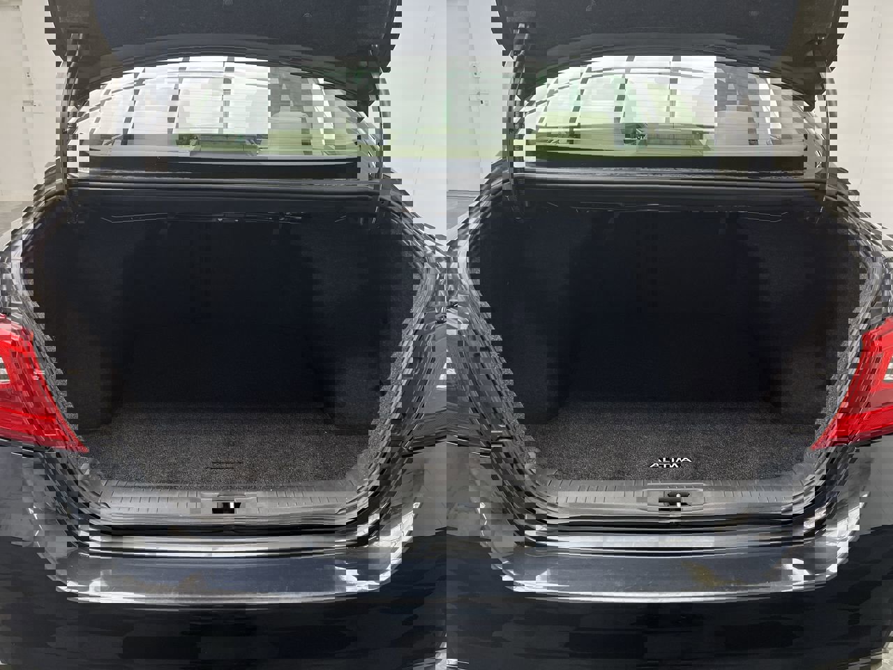 Used 2017 Nissan Altima 2.5 SV image 24