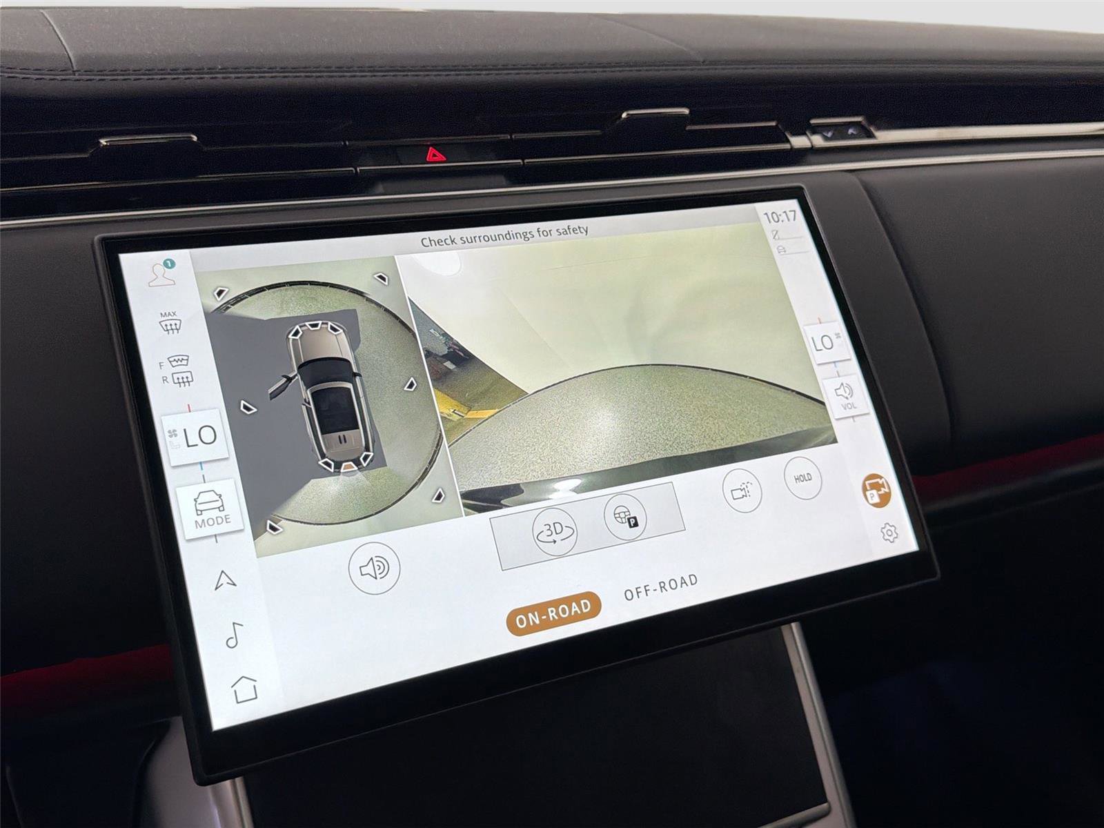 New 2025 Land Rover Range Rover SE AWD/4WD image 13