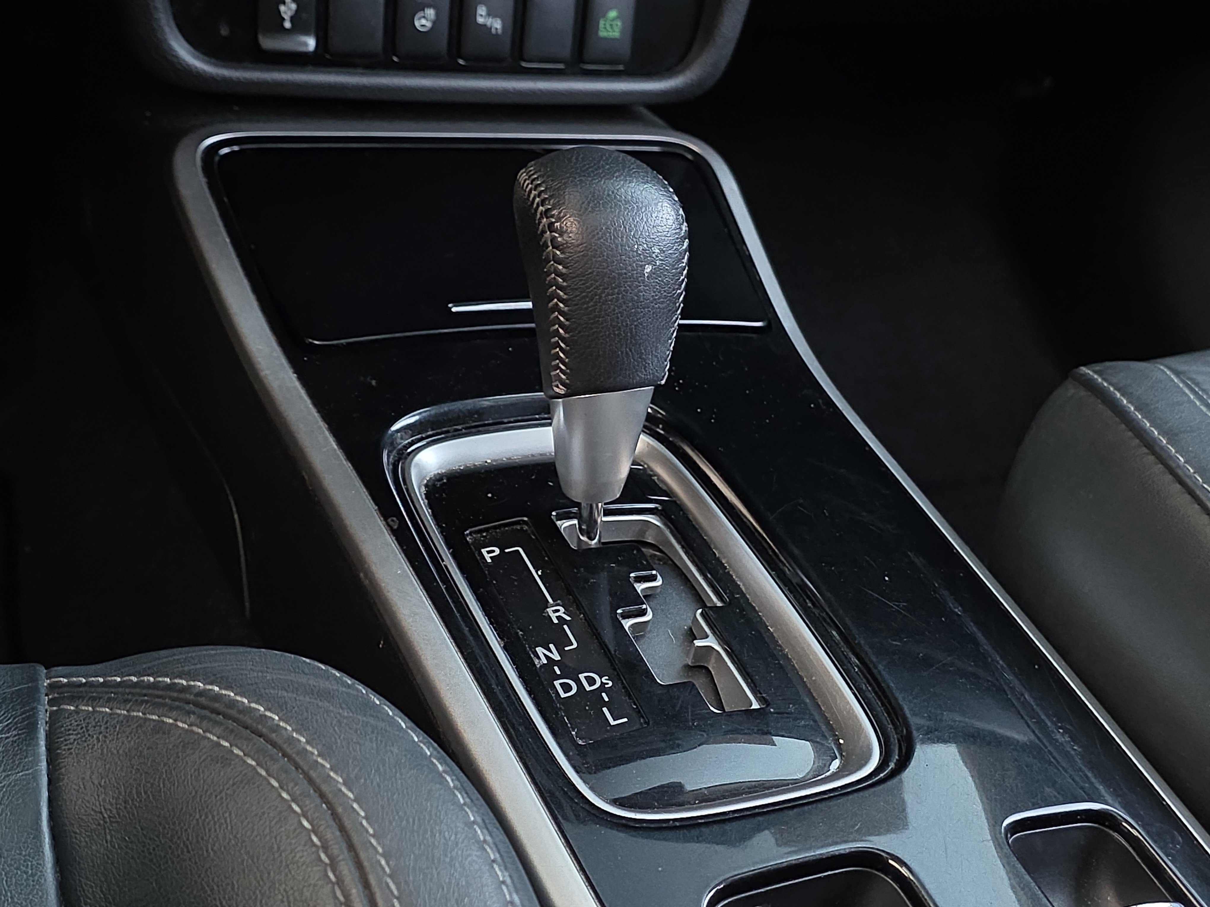 Used 2020 Mitsubishi Outlander LE image 20