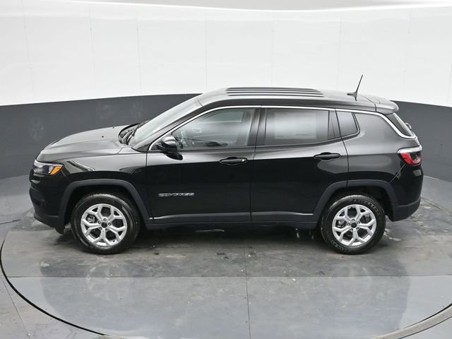 Used 2025 Jeep Compass Sport w/ Mopar Graphics Package AWD/4WD image 35