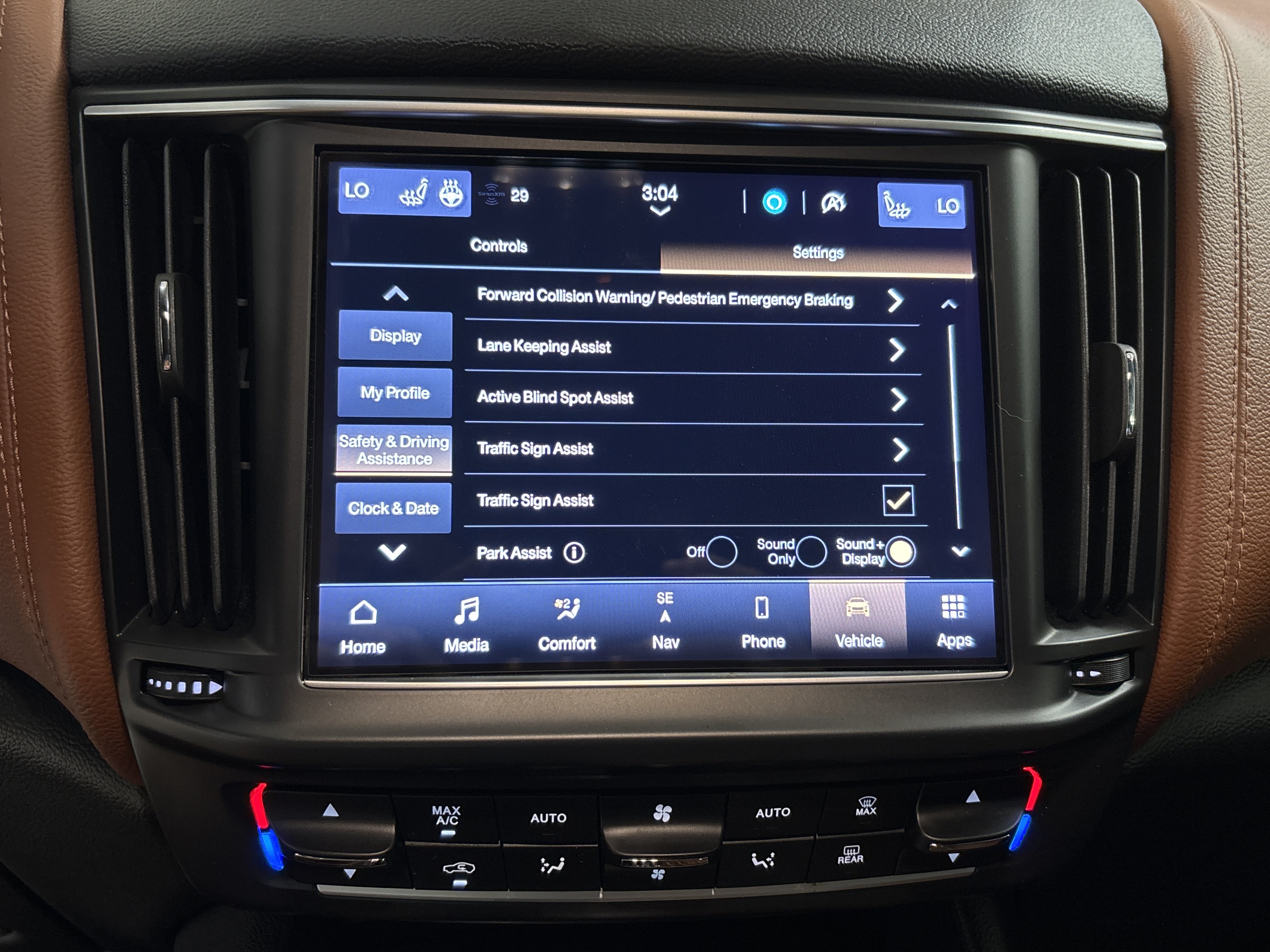 Used 2022 Maserati Levante GT AWD/4WD image 16