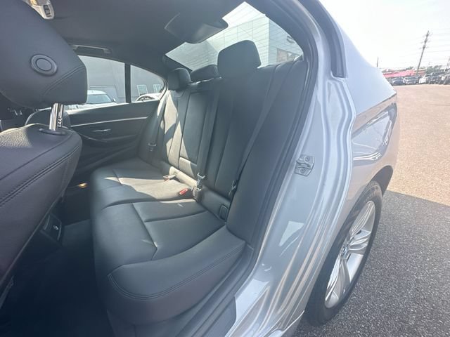 Used 2016 BMW 328i xDrive Sedan AWD/4WD image 25