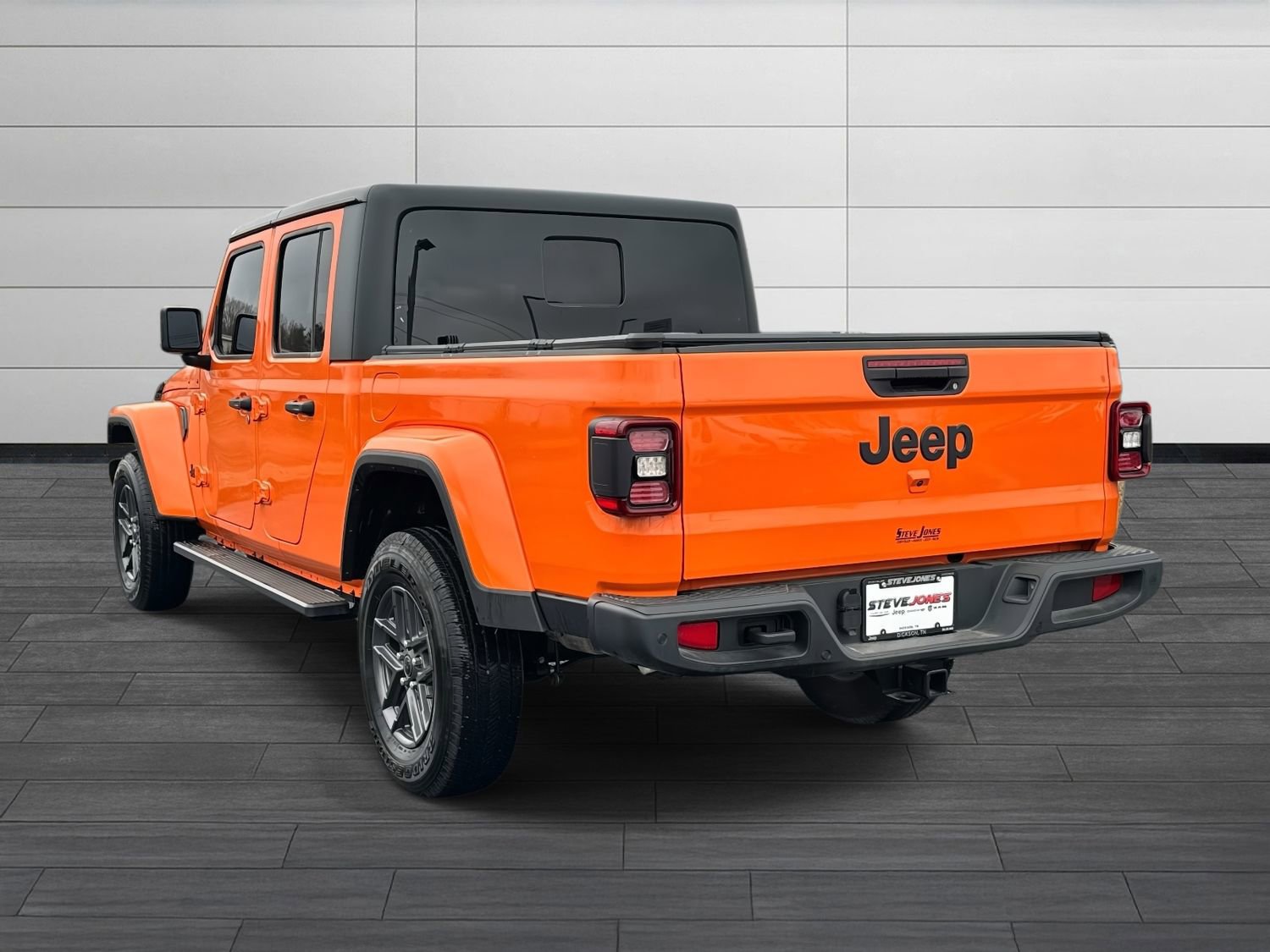 Used 2025 Jeep Gladiator Sport image 6