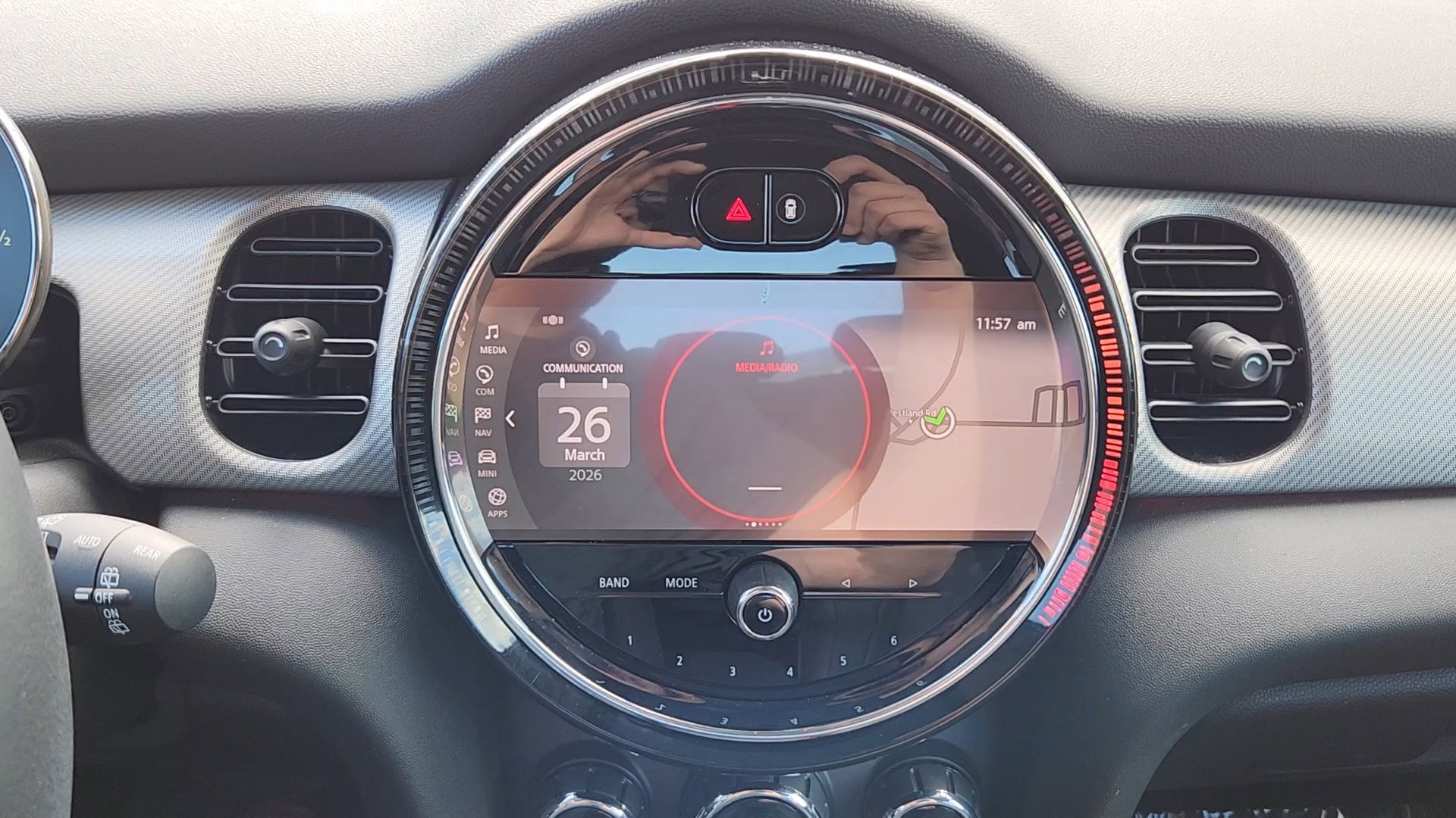 Used 2024 MINI Cooper 4-Door Hardtop image 15