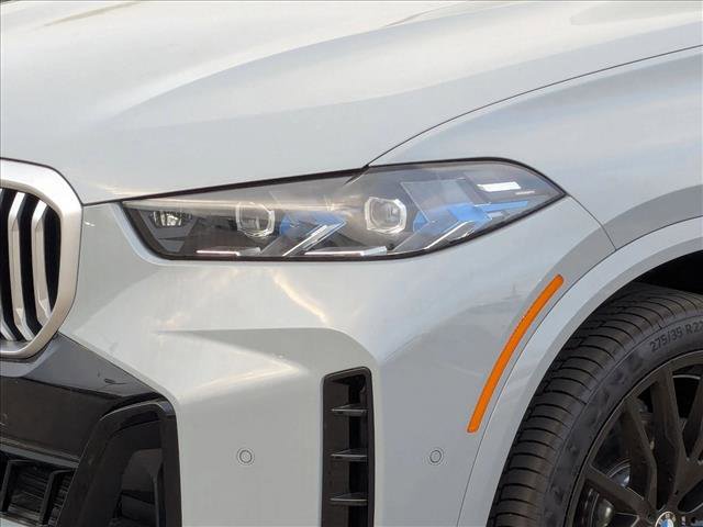 Used 2026 BMW X5 sDrive40i w/ M Sport Package image 9