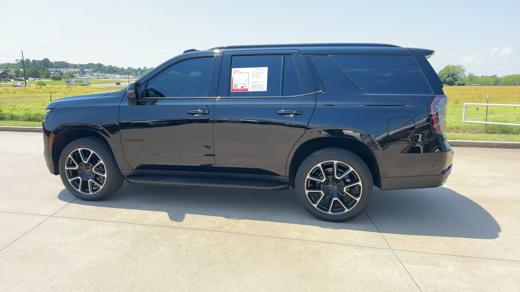 Used 2026 Chevrolet Tahoe RST AWD/4WD image 6