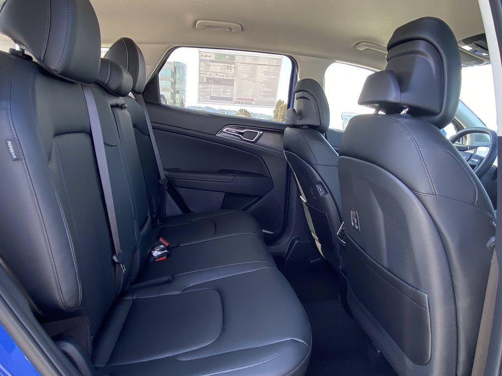 New 2026 Kia Sportage EX w/ EX Panorama Roof Package FWD image 24