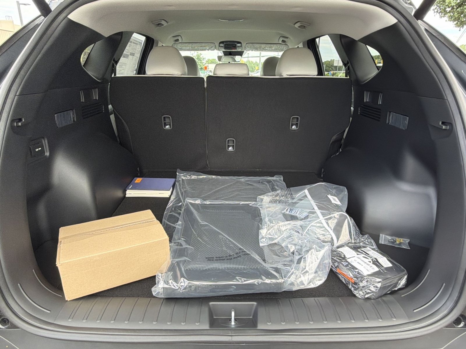 New 2026 Hyundai Tucson SEL Plus w/ Tow & Go Package FWD image 27