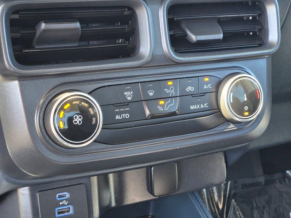 Used 2024 Ford Maverick XL image 25