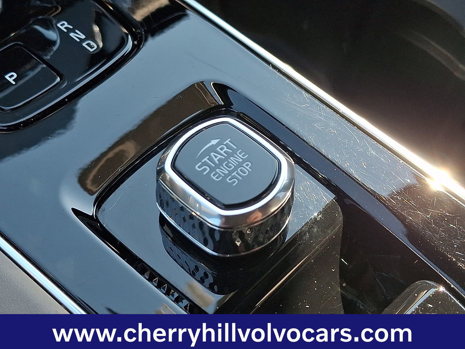 Certified 2025 Volvo XC90 B5 Plus image 25