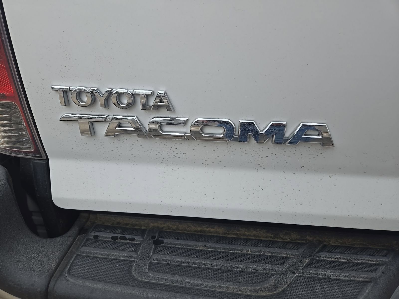 Used 2014 Toyota Tacoma PreRunner w/ SR5 Package image 10