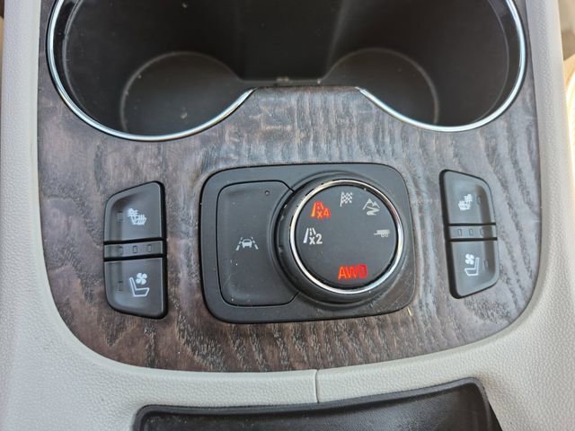 Used 2022 GMC Acadia Denali w/ Denali Technology Package image 24