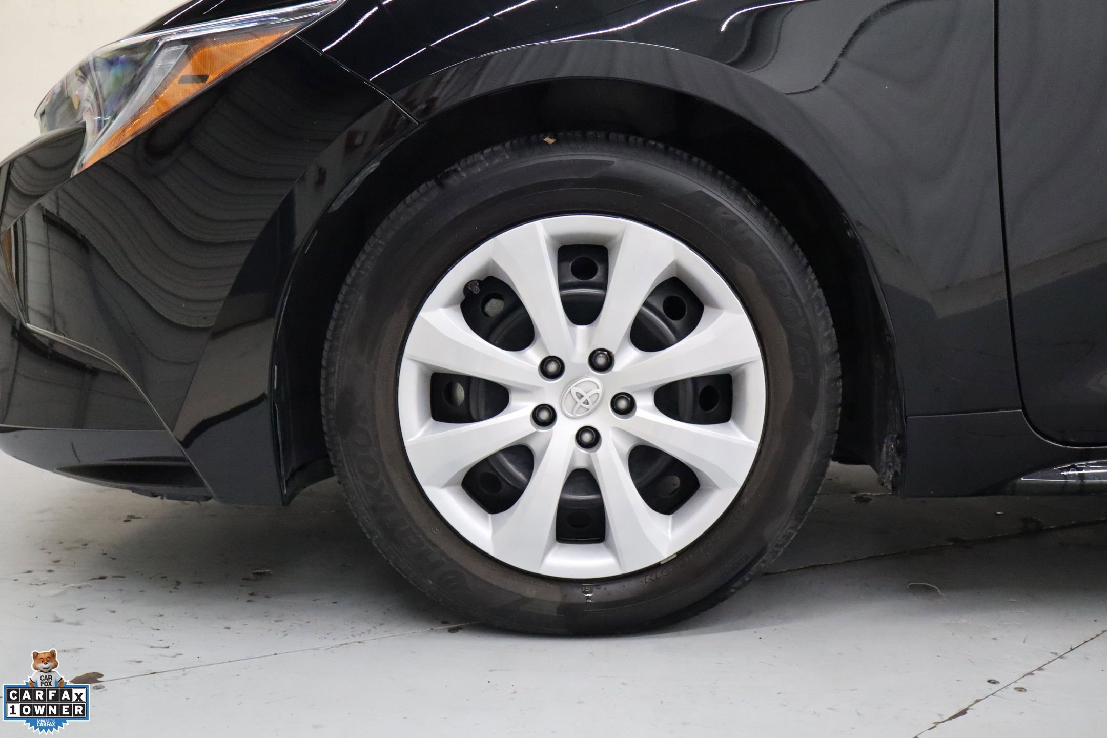 Used 2023 Toyota Corolla LE FWD image 12