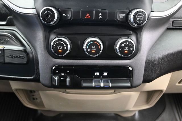 Used 2022 RAM 2500 Big Horn w/ Level A Equipment Group AWD/4WD image 41