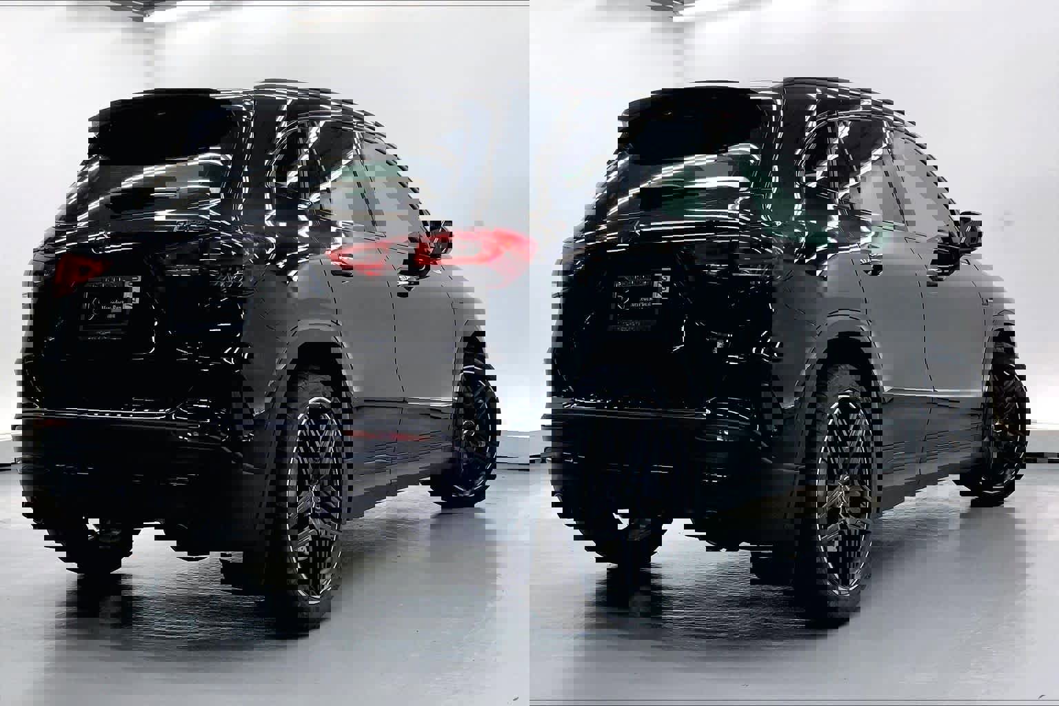 Certified 2022 Mercedes-Benz GLA 35 AMG 4MATIC image 4