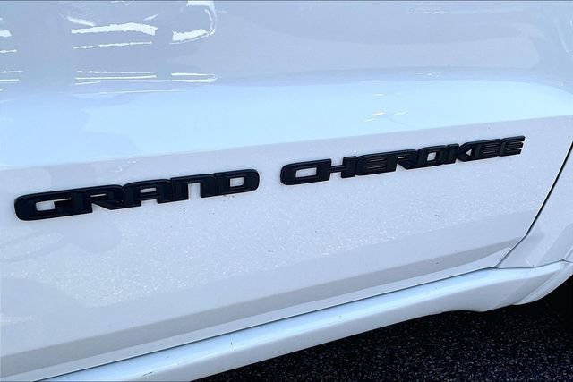 Used 2021 Jeep Grand Cherokee Laredo X AWD/4WD image 8