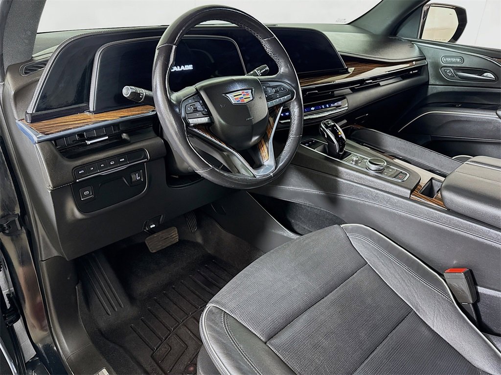 Used 2021 Cadillac Escalade ESV Premium Luxury image 7