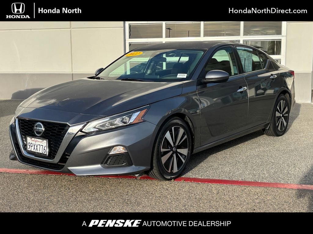 Used 2022 Nissan Altima 2.5 SV image 1