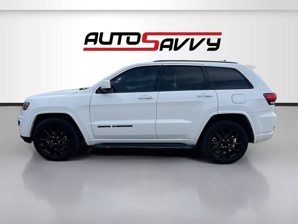 Used 2020 Jeep Grand Cherokee Altitude AWD/4WD image 4