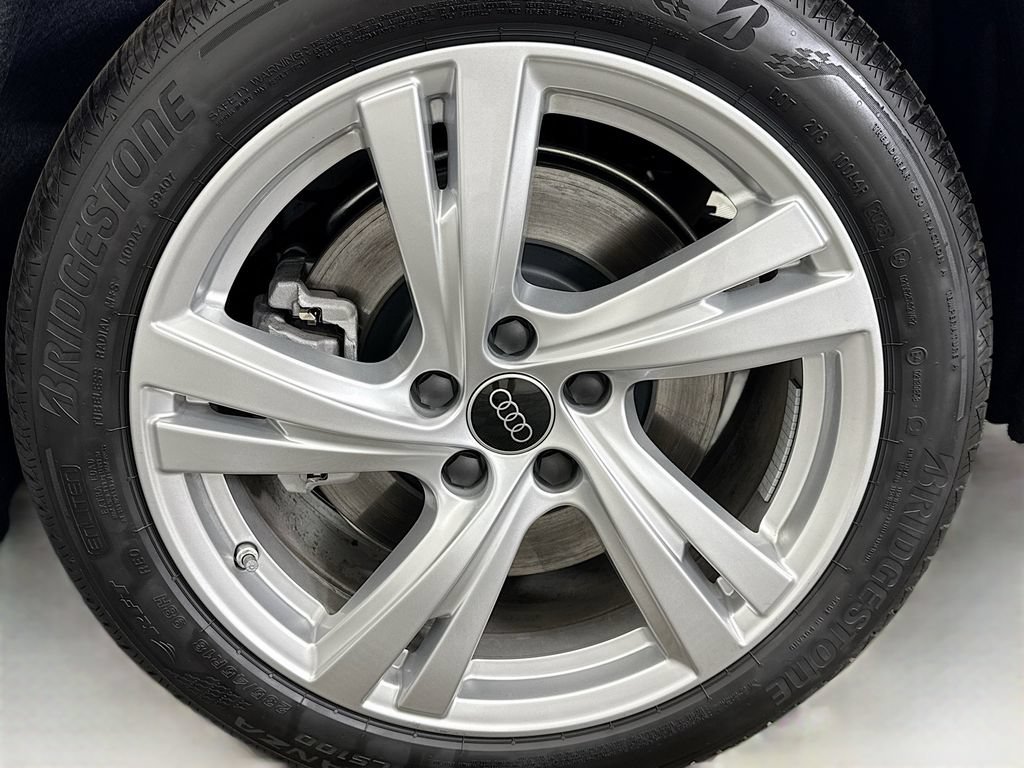 Certified 2025 Audi A5 2.0T Premium Plus w/ Premium Plus AWD/4WD image 31
