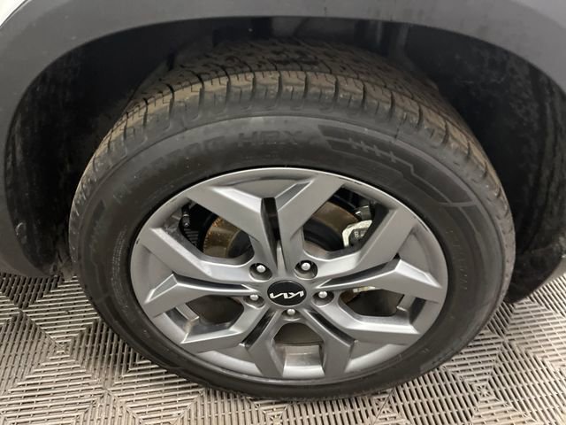 Certified 2024 Kia Seltos S image 26