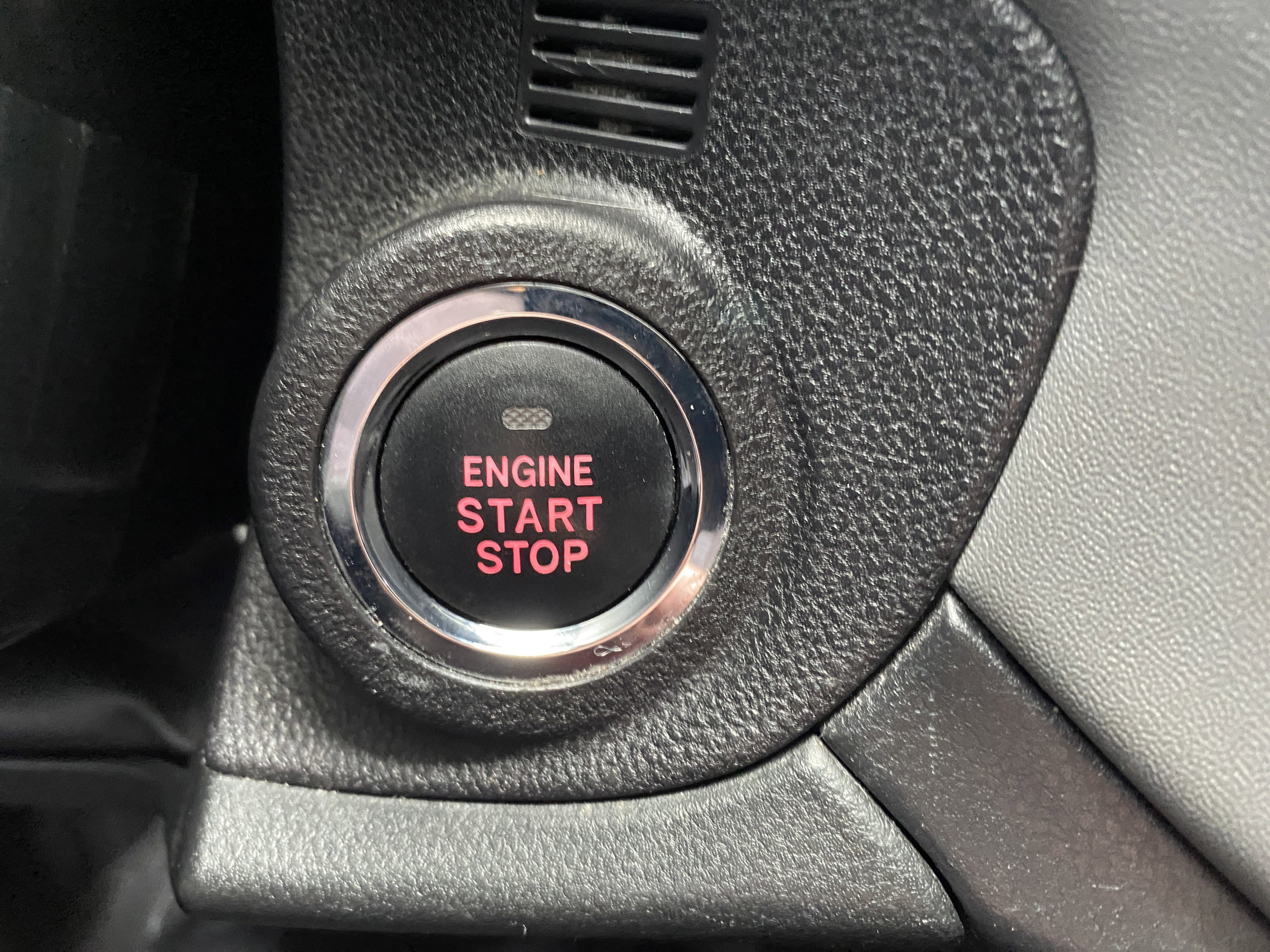 Used 2023 Subaru Outback Onyx Edition image 32