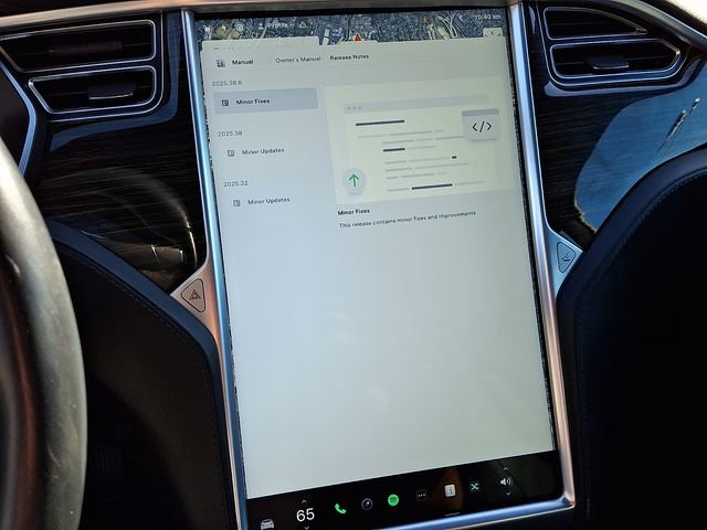 Used 2016 Tesla Model S 70 image 22