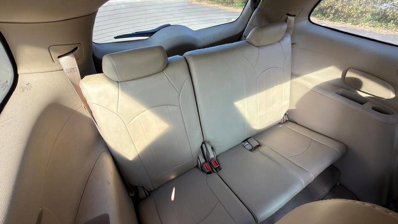 Used 2012 Buick Enclave Premium image 30